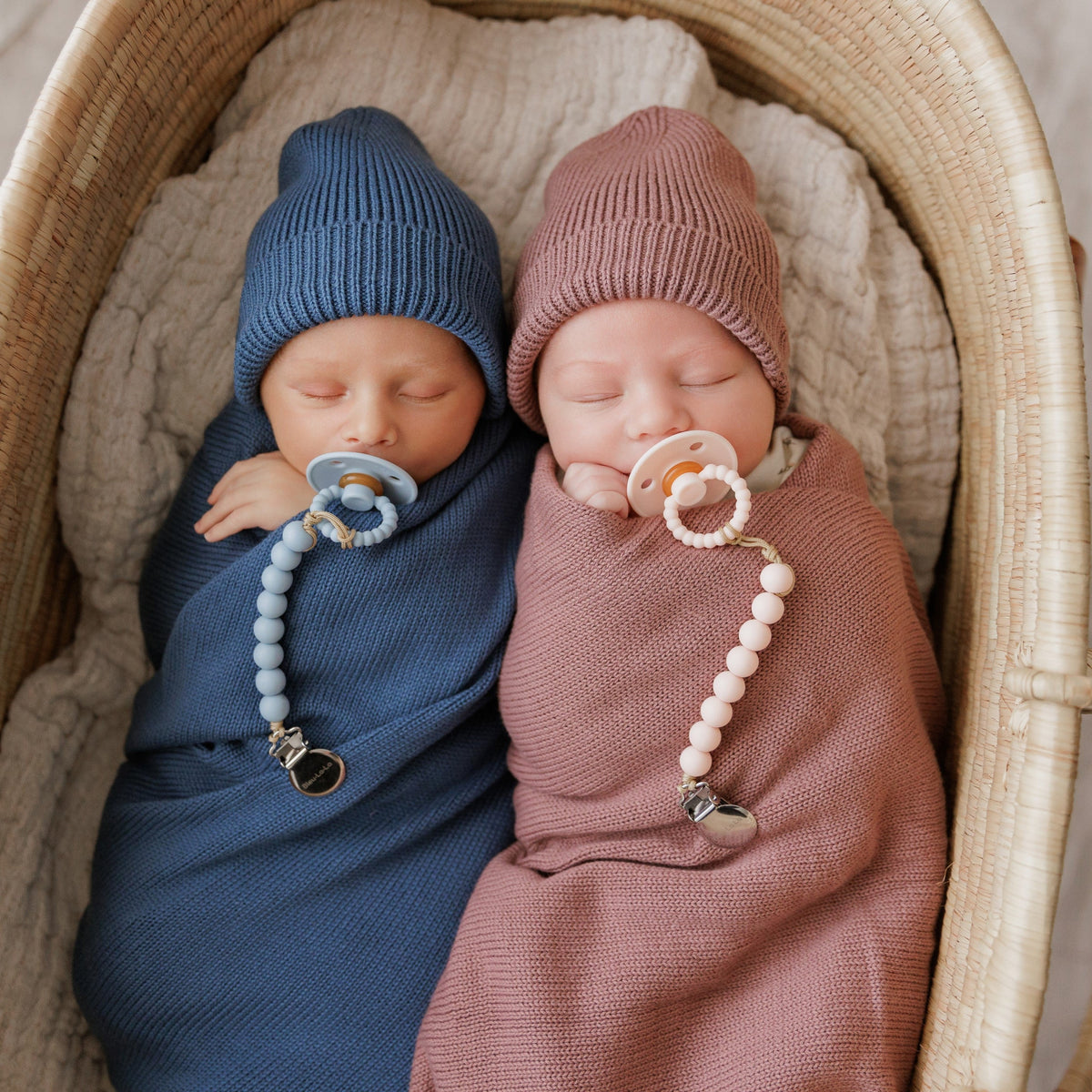 Luxe Organic Cotton Baby Blanket & Hat Gift Set
