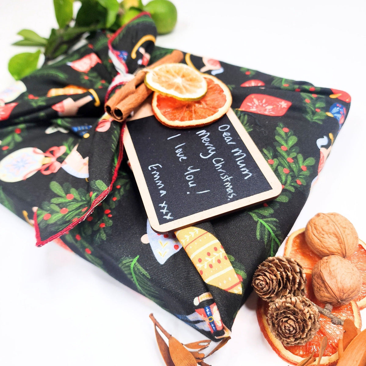 Folk Julepynt - 4 Furoshiki Gift Wraps