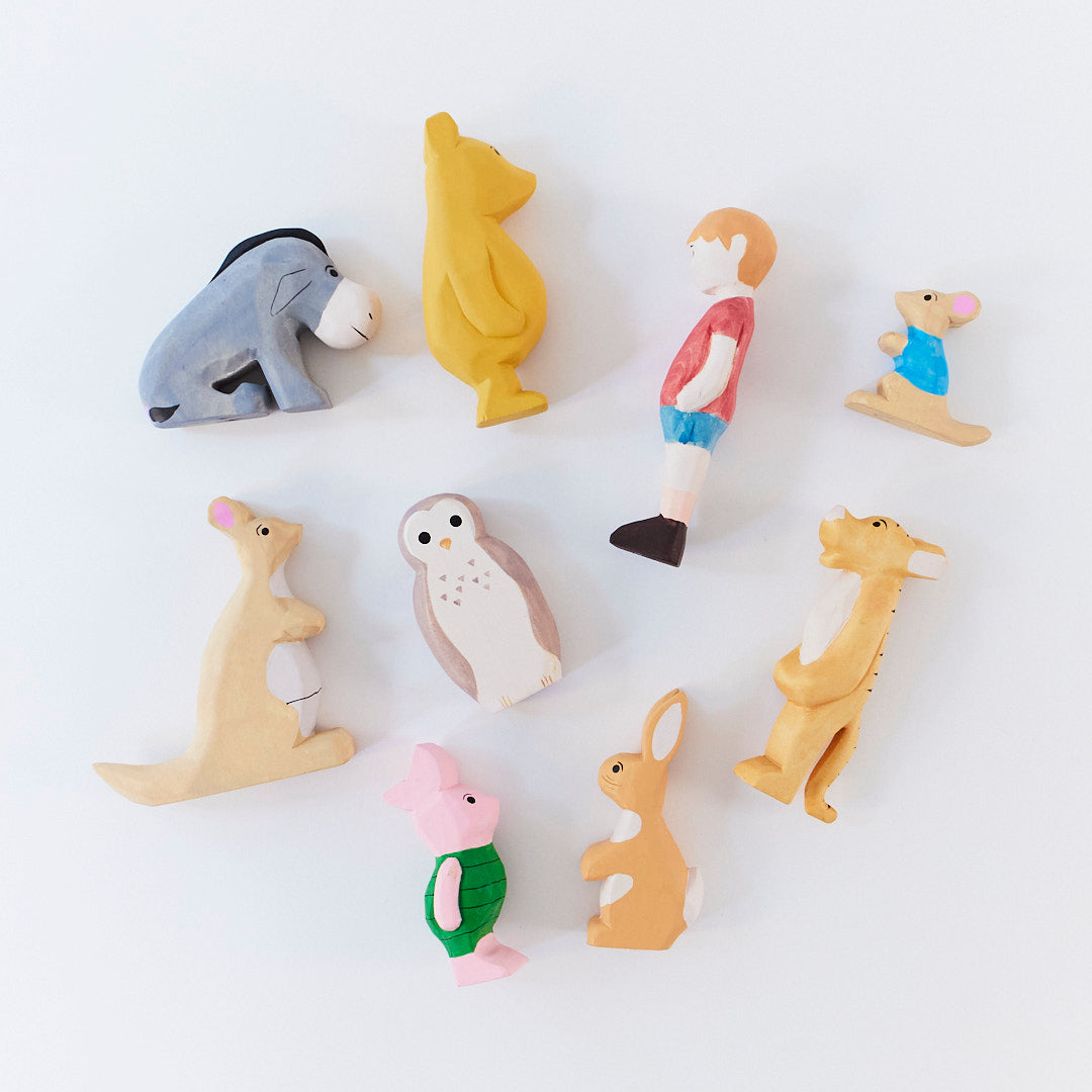 100 Aker Woods & Complete Wooden Friends Set