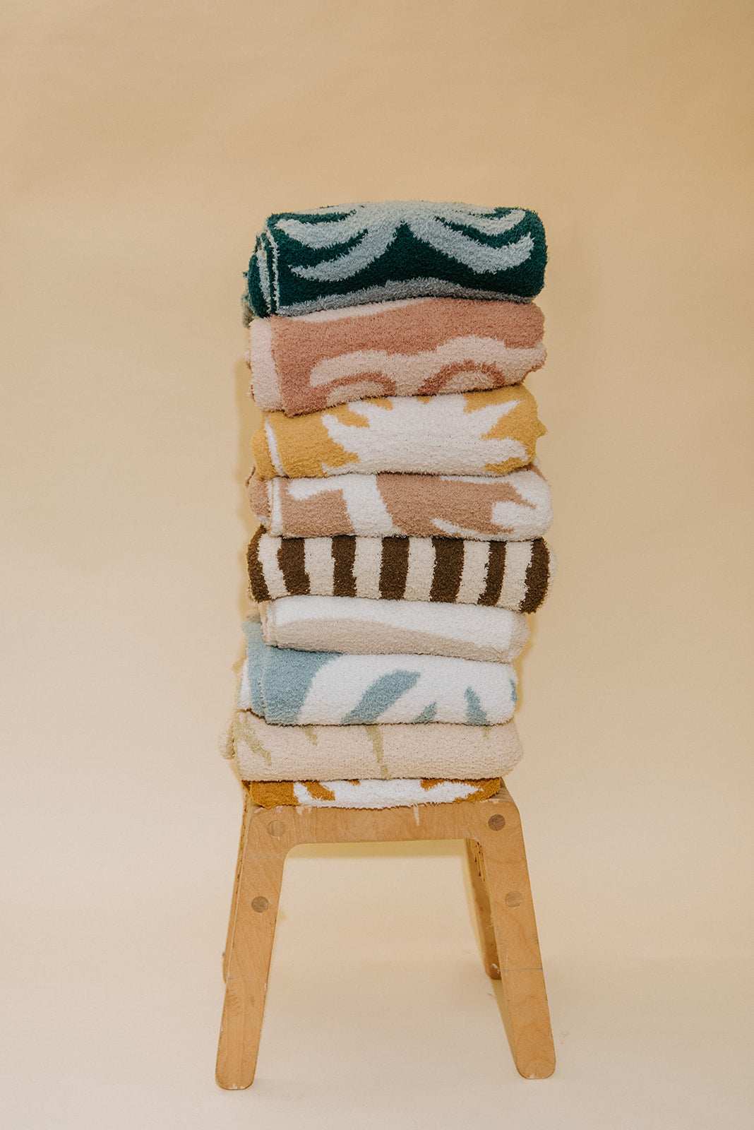 Dancing Palms Plush Throw - Chambray Blue