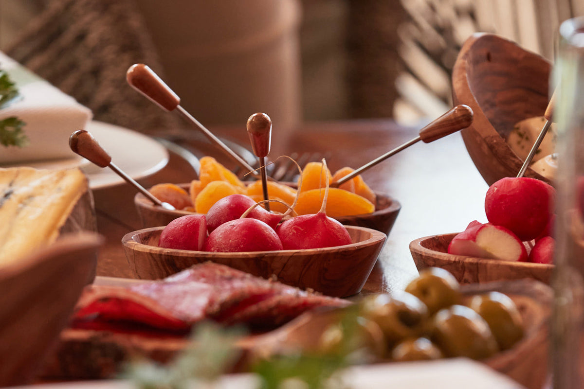 Italian Olivewood Appetizer & Serving Set
