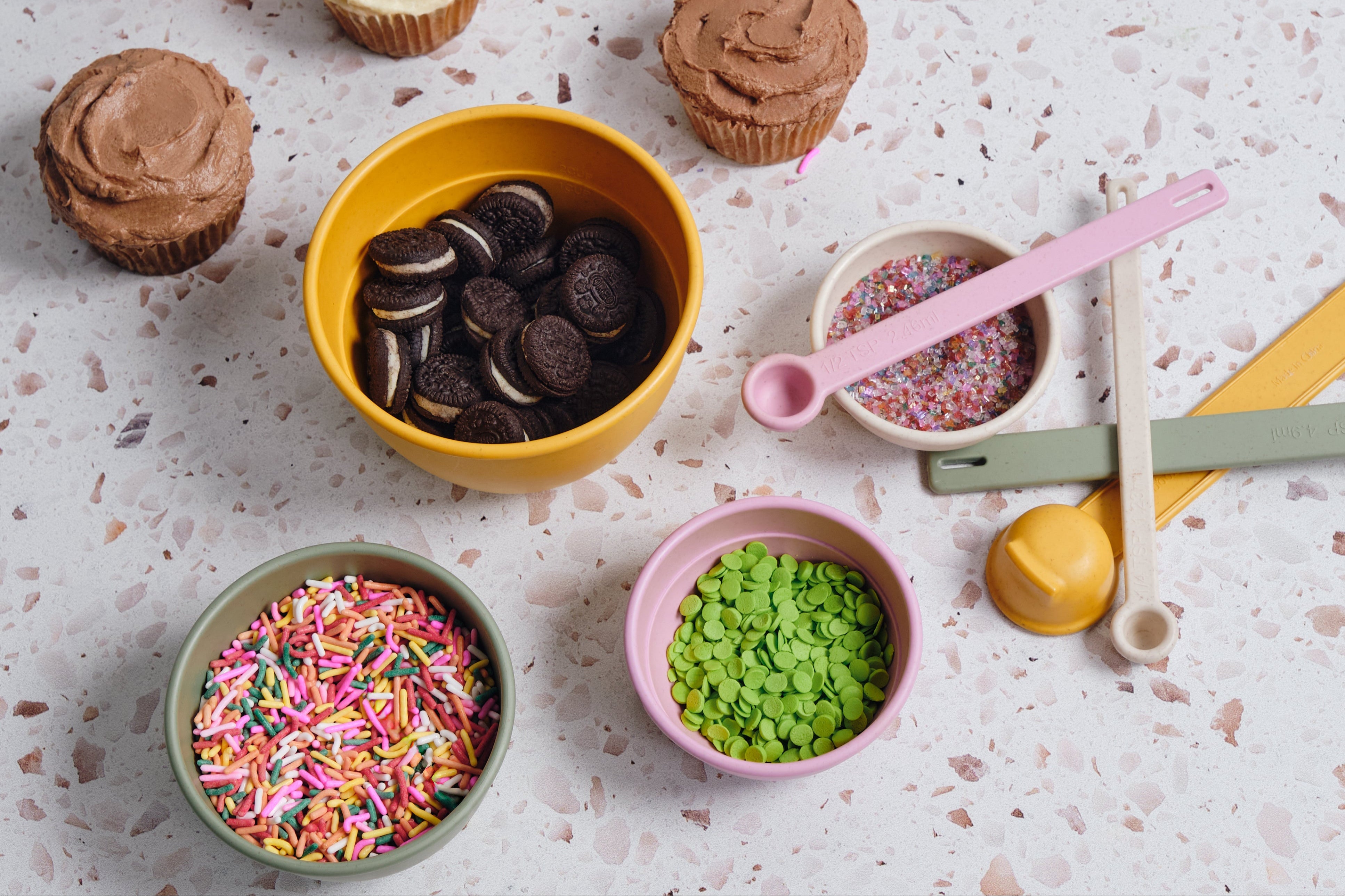 Baking Accessories - Measuring Duo and Lids Bundle