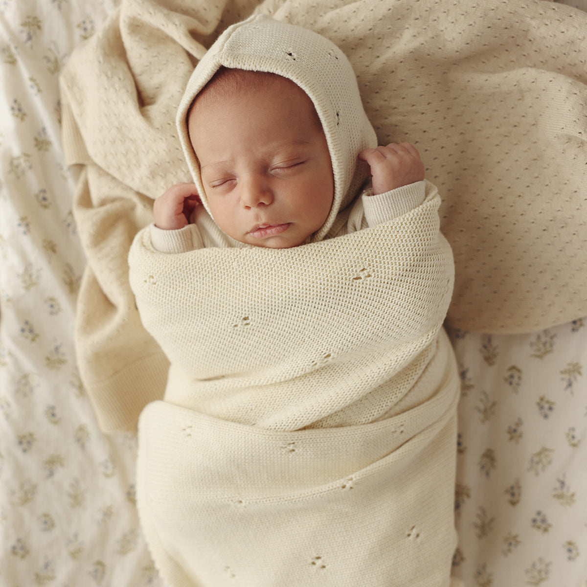 Pointelle Organic Cotton Baby Blanket & Hat Gift Set