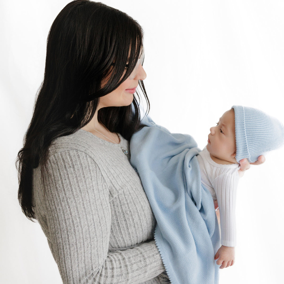 Luxe Organic Cotton Baby Blanket & Hat Gift Set