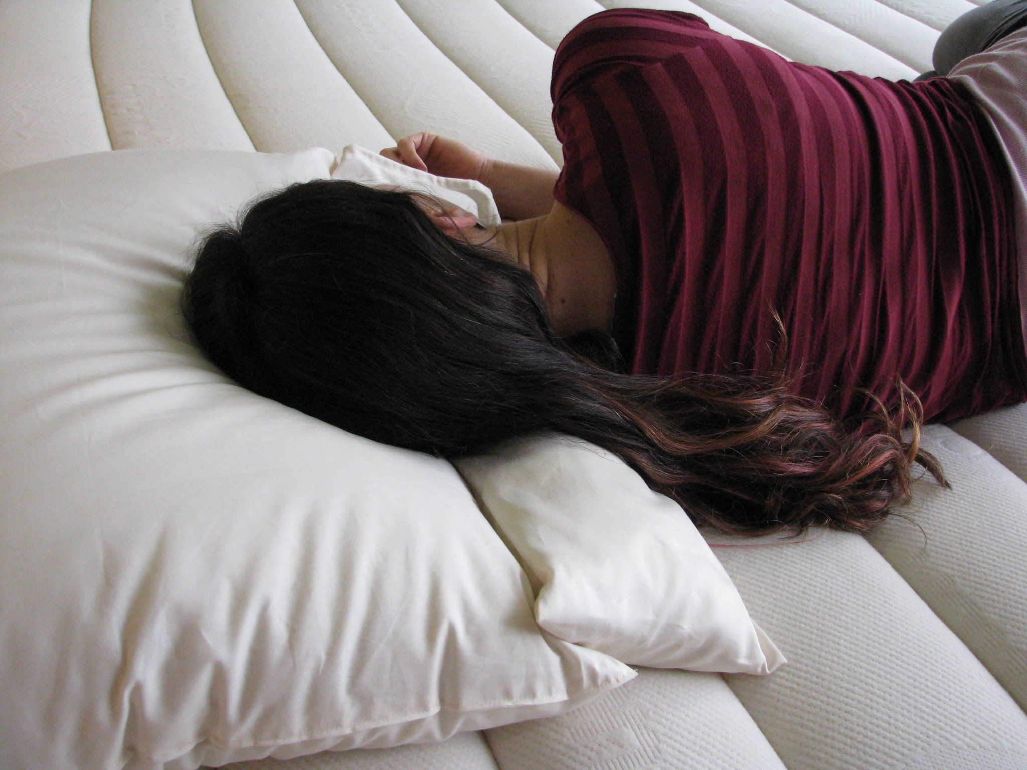 Natural Wool Neck Roll