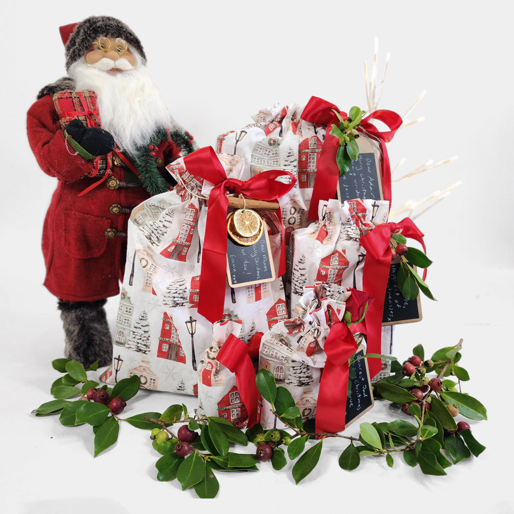 Christmas Cottages Reusable Gift Bag Set
