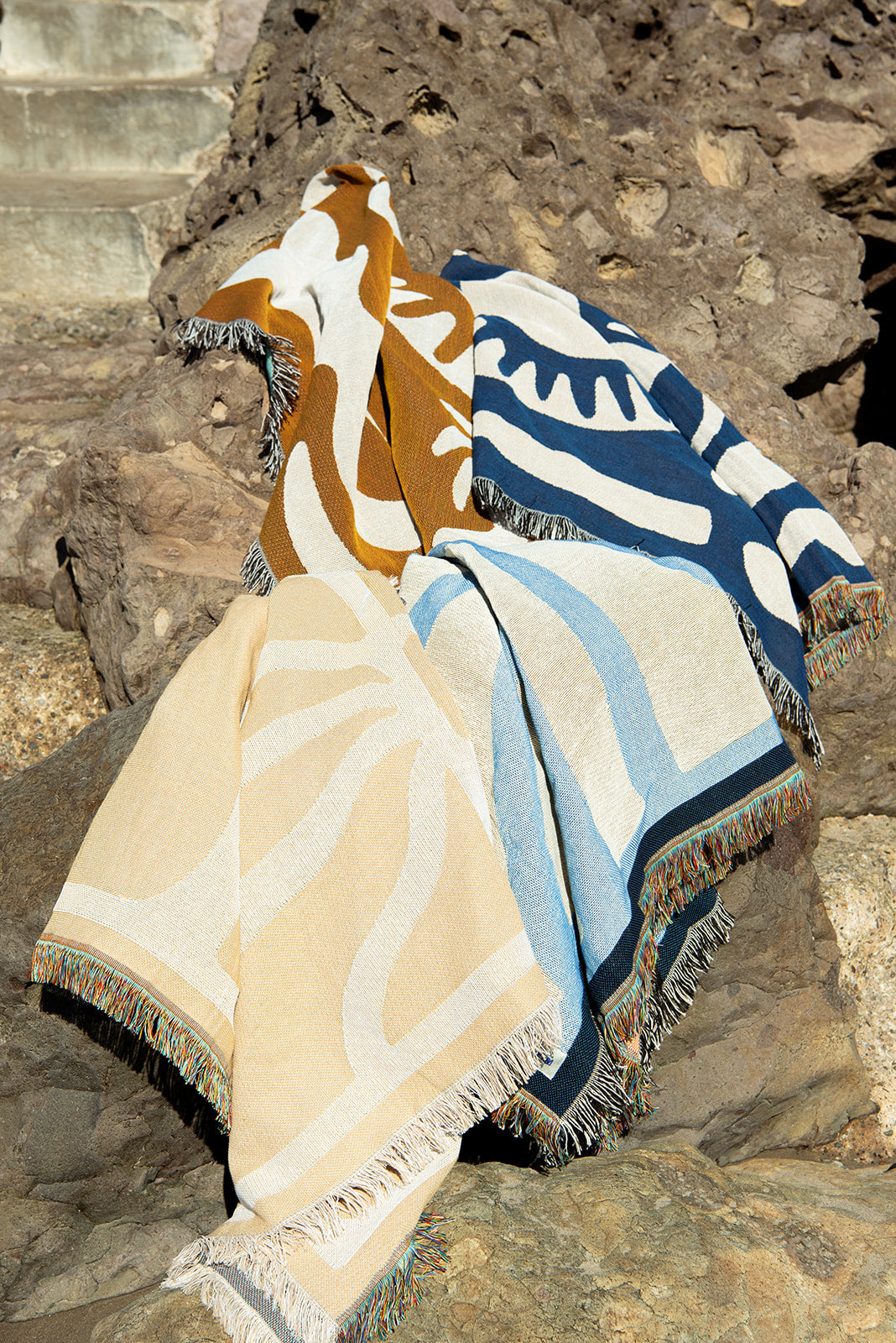 Horizon Heritage Woven Throw - Ocean