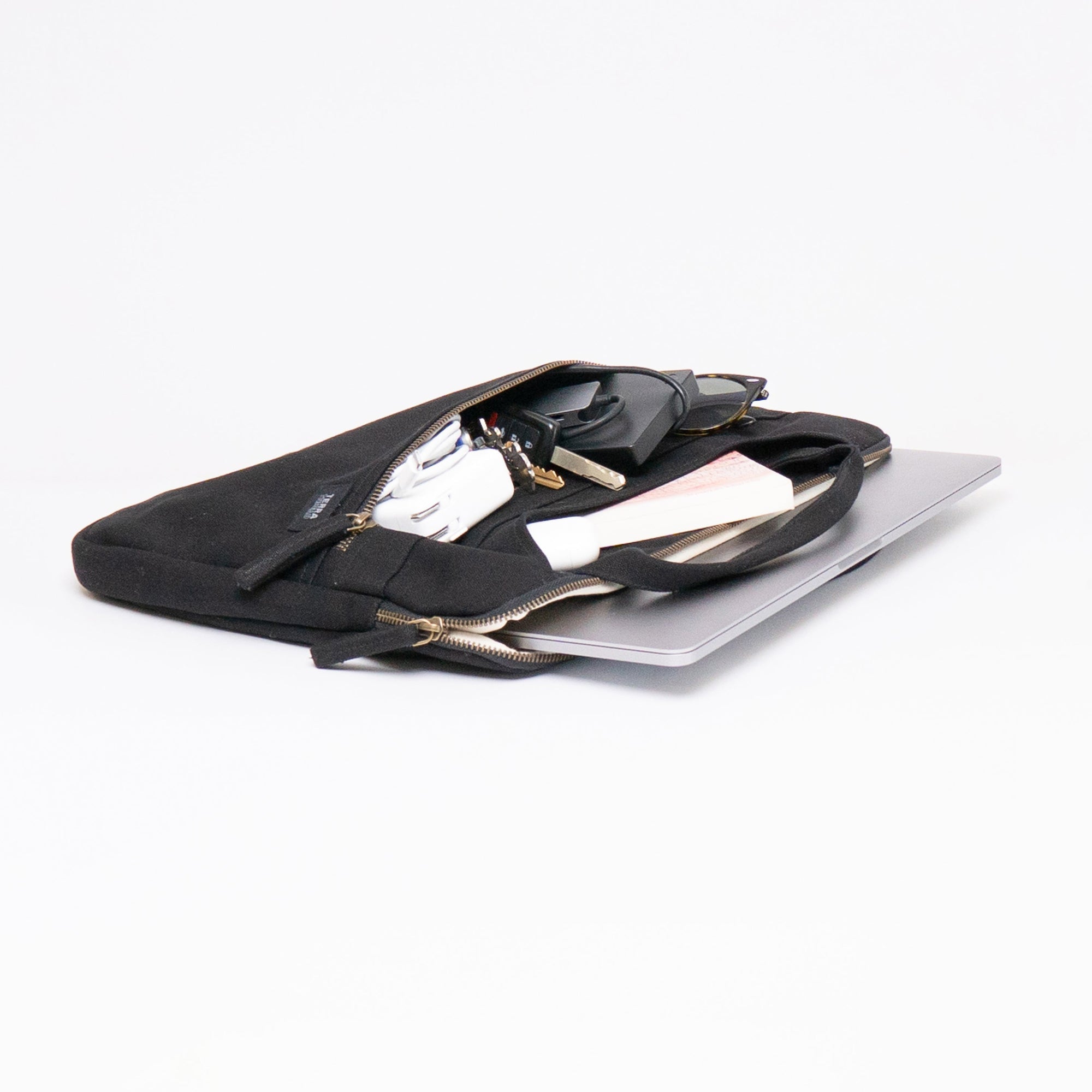 Hasta Laptop Sleeve with handles