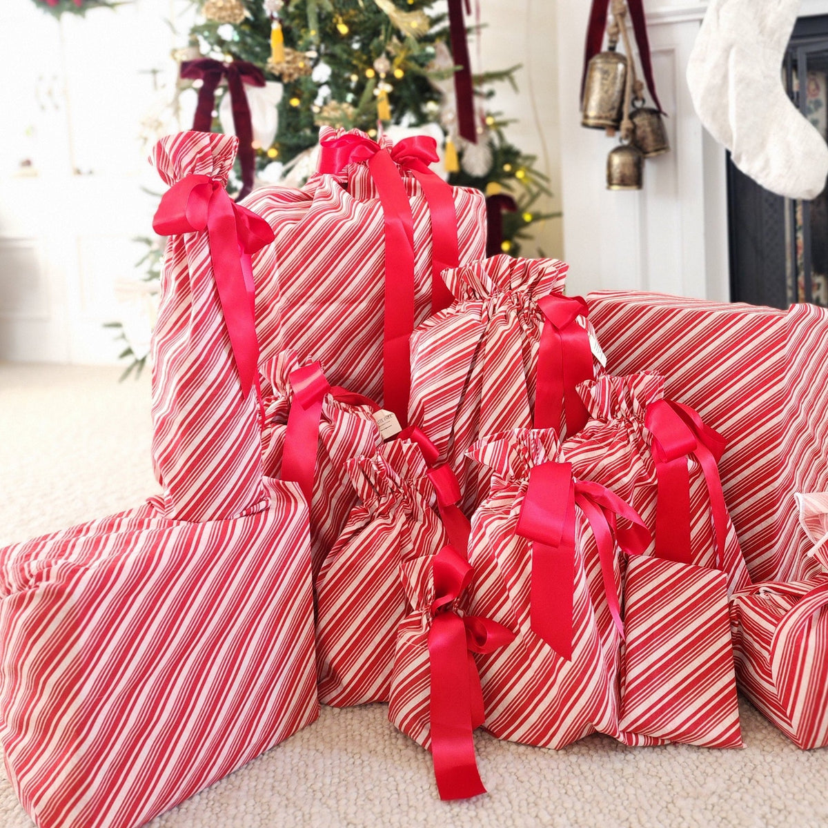 Candy Cane Reusable Gift Bag Set