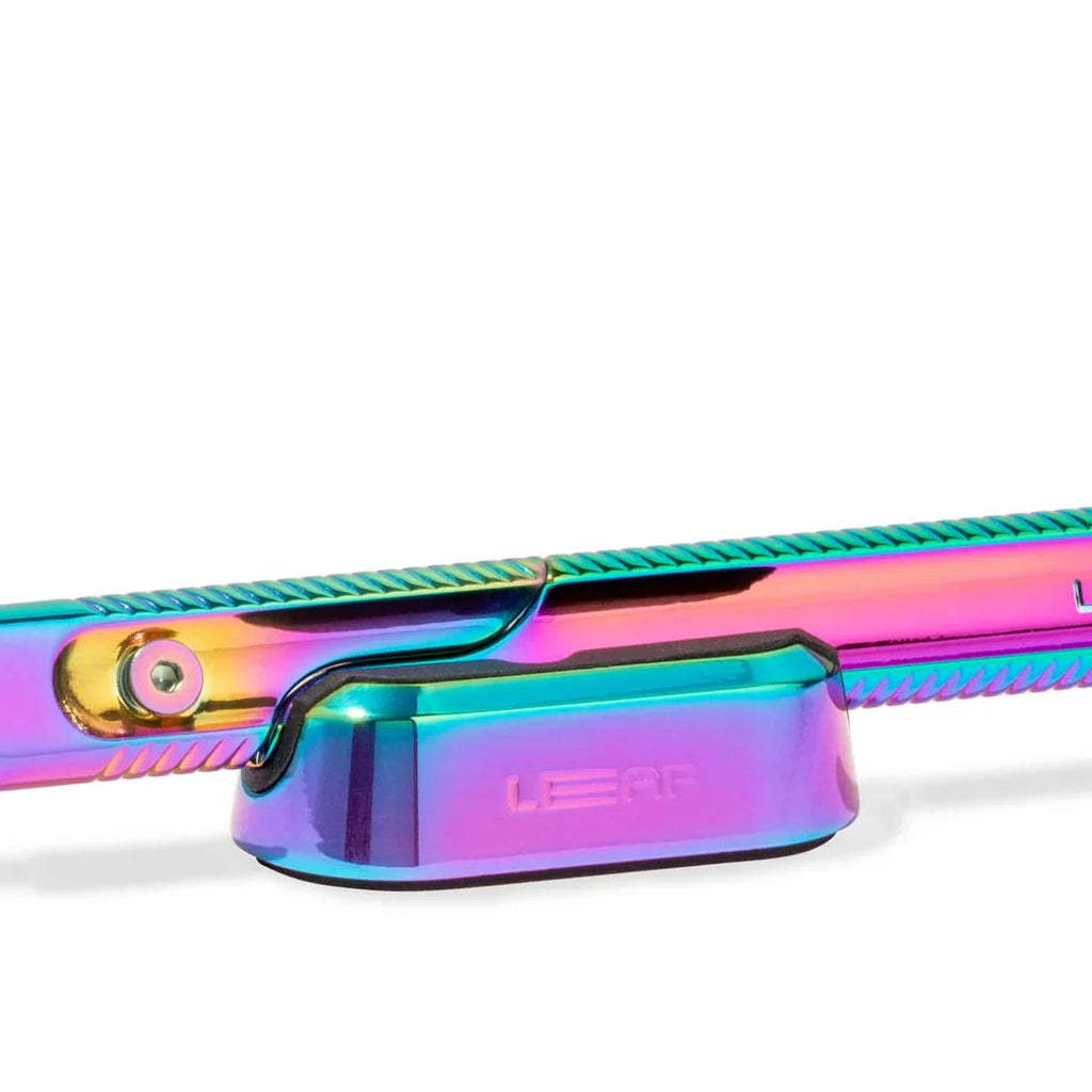 Leaf Shave Dermaplaner Stand | EarthHero