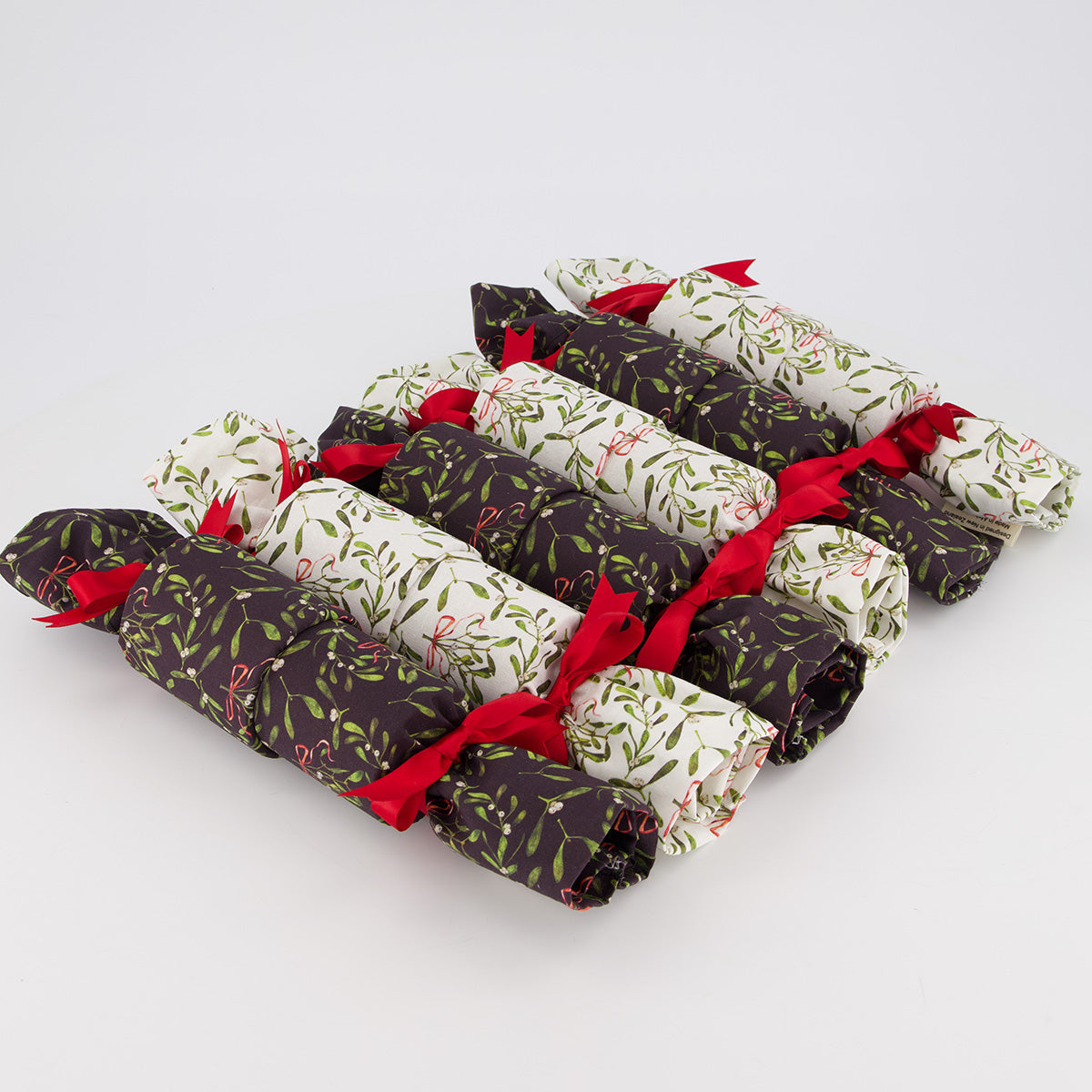 Mistletoe - Reusable Crackers - 6 Pack