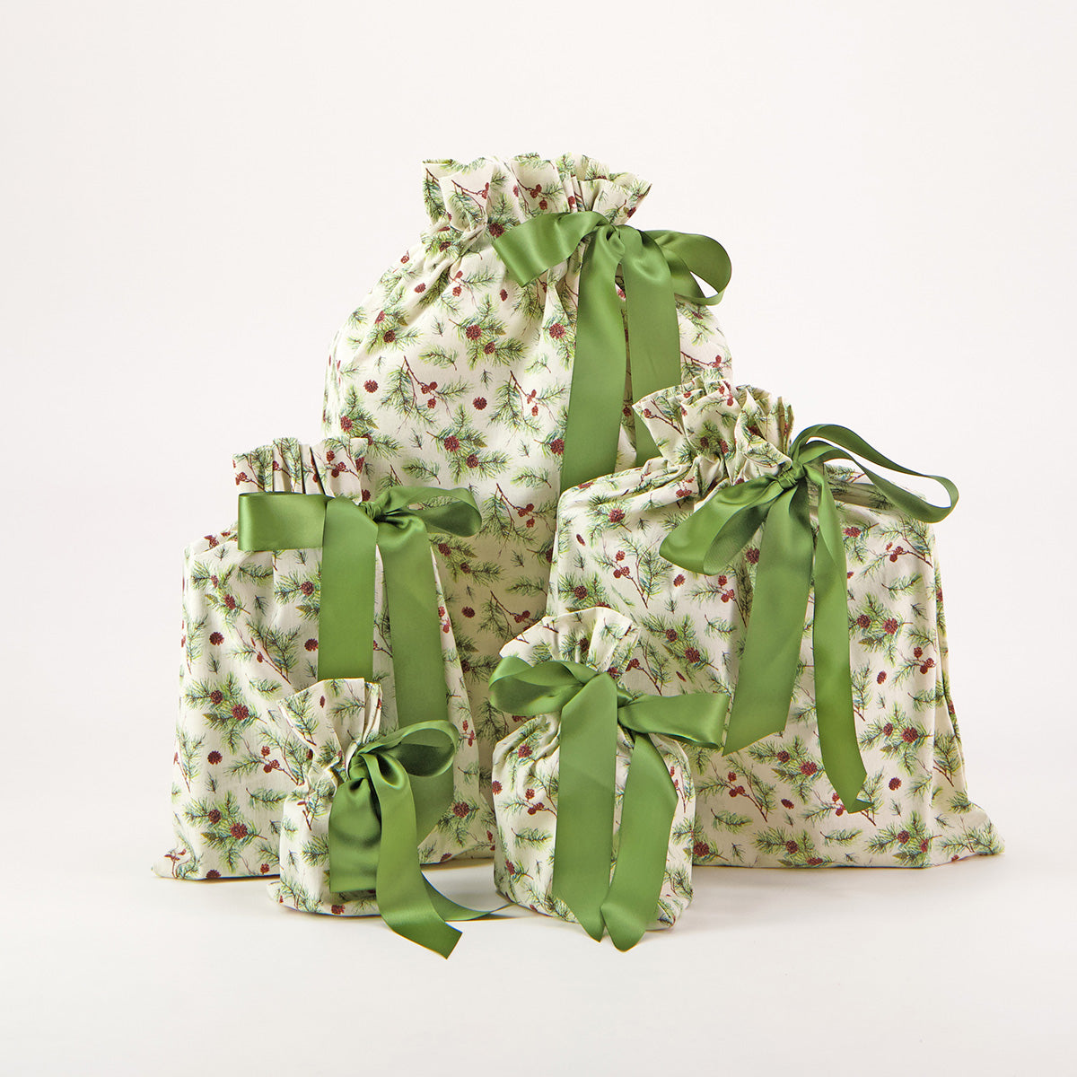 Nadarrach Giuthas Na Nollaige Reusable Gift Bag Set