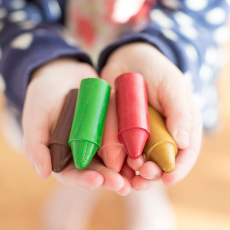 Honeysticks Pure Beeswax Crayons - Classic Crayon Size and Shape for a  Developed Pencil Grip - 8 Vibrant Colors - Child Safe, Non Toxic Crayons  for