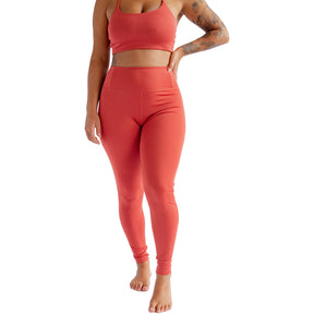 girlfriend float legging in spice – shopthewolfpack