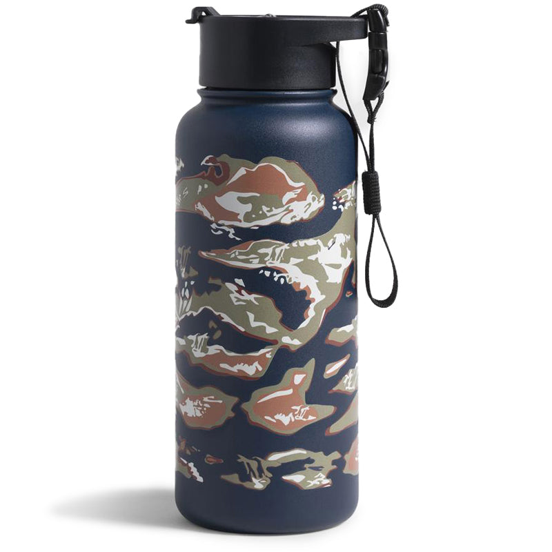 https://earthhero.com/cdn/shop/products/United-by-Blue-Lakeside-Camo-Stainless-Steel-Bottle-32oz-4-copy-copy-1_800x.jpg?v=1694706683