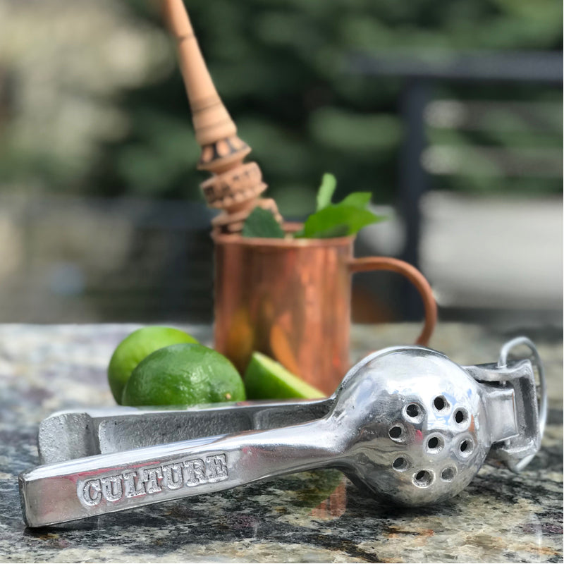  Artisan Crafted Cast Aluminum Professional Grade Manual Hand  Press Juicer For Fresh Squeezed Orange, Lemon, Lime, Grapefruit and Citrus  Fresh Morning Drinks, or Cooking by Verve CULTURE,Green: Home & Kitchen