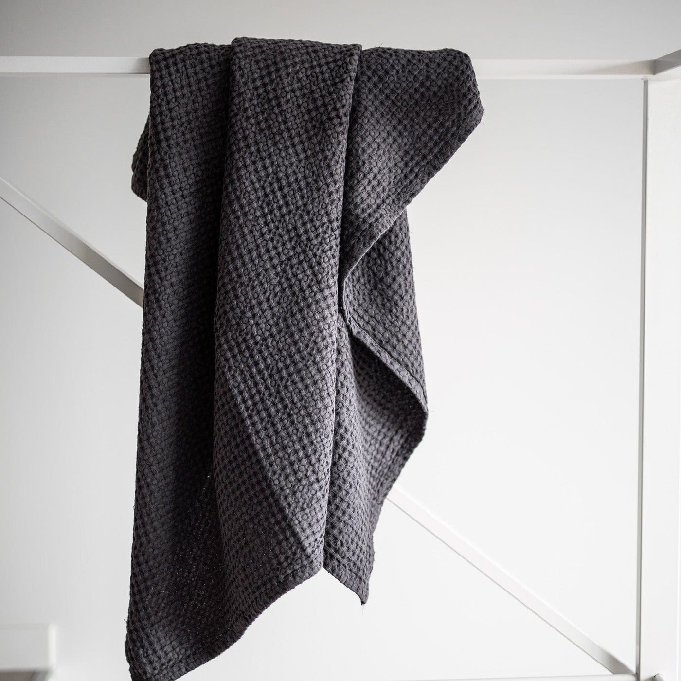 AmourLinen Bath Towel / Charcoal Linen Waffle Towel