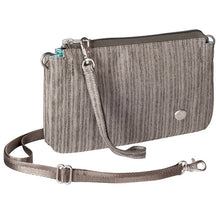 Stride Wristlet