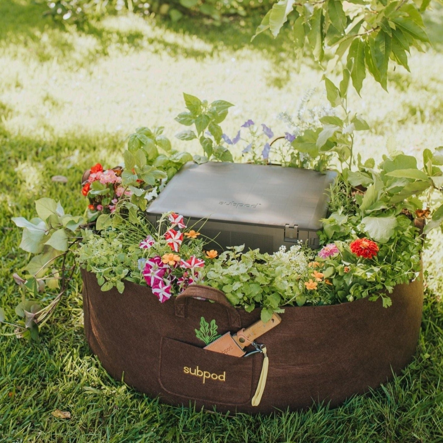 Subpod-Modbed Balcony Garden Planter - EarthHero