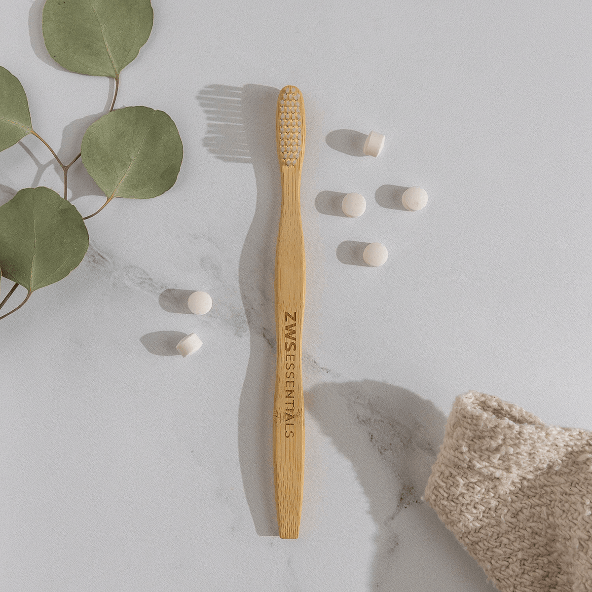 Stainless Steel Tongue Cleaner - Brush with Bamboo